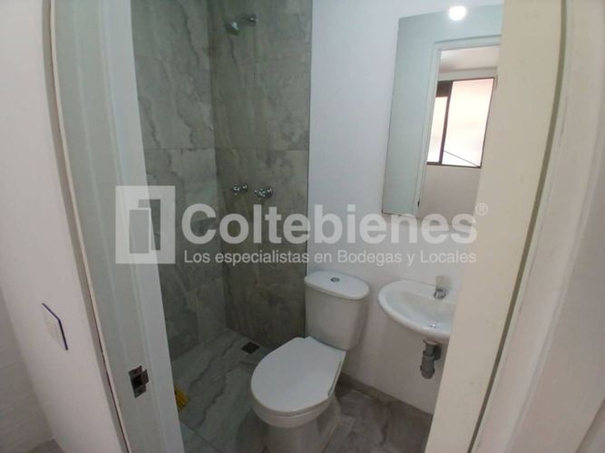 Casa de 3 alcobas en arriendo en Montessori, Envigado, 179 m² · foto 9 de 24