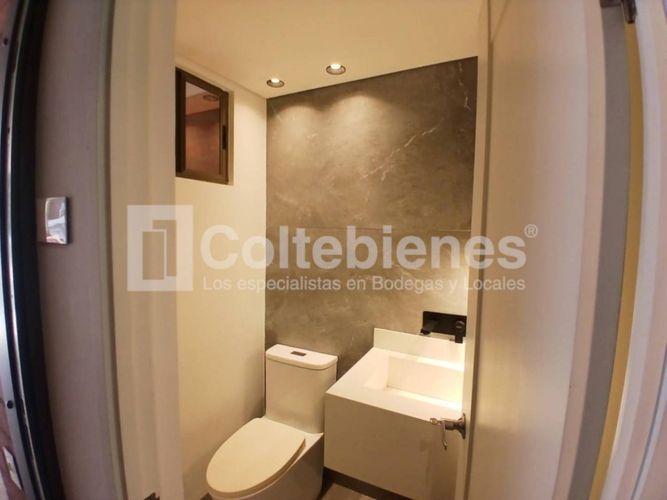 Casa de 3 alcobas en arriendo en Montessori, Envigado, 179 m² · foto 10 de 24