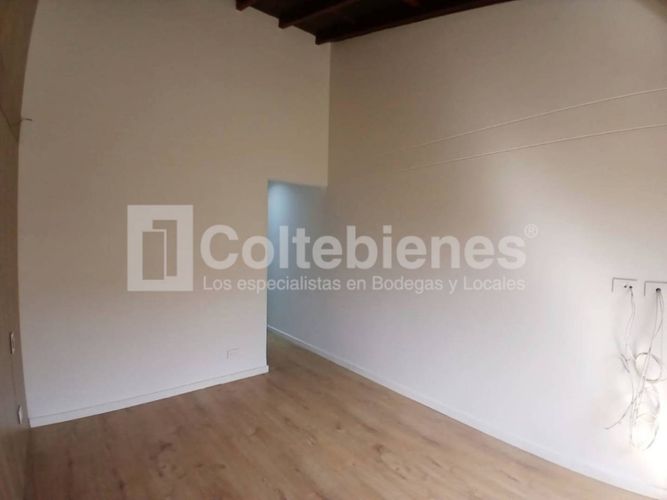 Casa de 3 alcobas en arriendo en Montessori, Envigado, 179 m² · foto 18 de 24