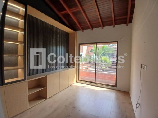 Casa de 3 alcobas en arriendo en Montessori, Envigado, 179 m² · foto 21 de 24