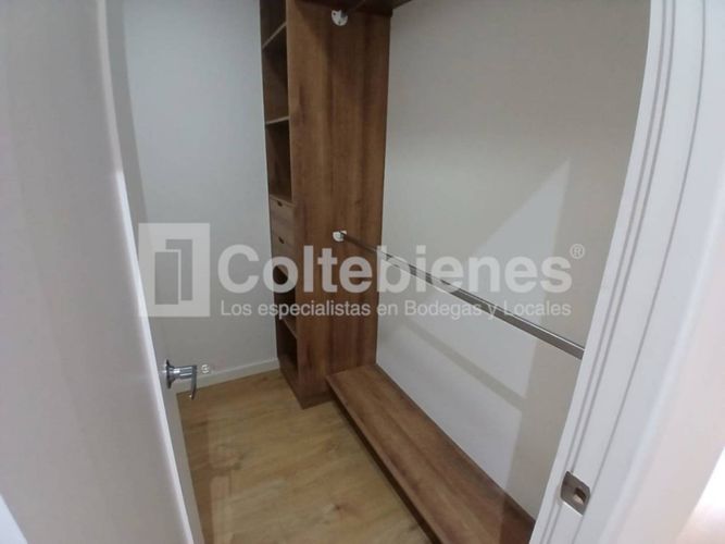 Casa de 3 alcobas en arriendo en Montessori, Envigado, 179 m² · foto 23 de 24