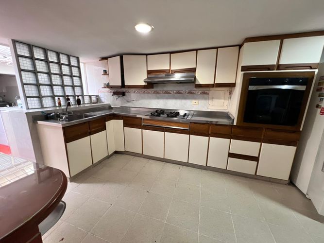 Casa de 5 alcobas en venta en Triangulo, Villavicencio, 234 m² · foto 10 de 24
