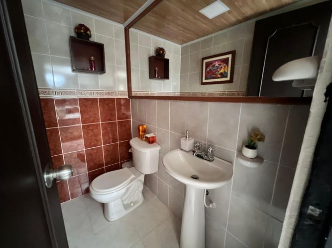 Casa de 5 alcobas en venta en Triangulo, Villavicencio, 234 m² · foto 16 de 24