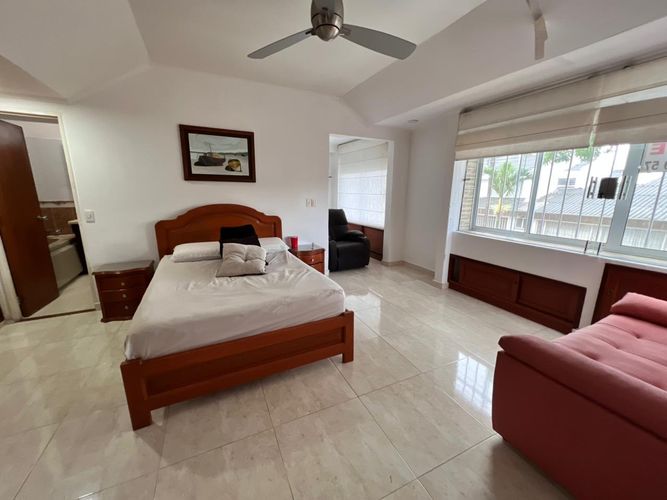 Casa de 5 alcobas en venta en Triangulo, Villavicencio, 234 m² · foto 17 de 24