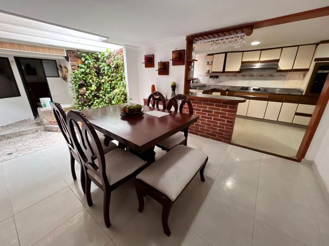 Casa de 5 alcobas en venta en Triangulo, Villavicencio, 234 m² · foto 15 de 24