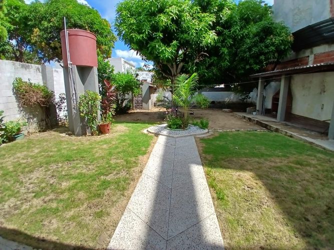 Casa de 5 alcobas en venta en La Concepcion, Barranquilla, 300 m² · foto 18 de 24