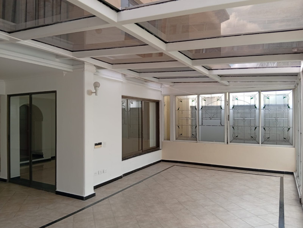 Casa en Arriendo en El Poblado, Medellín