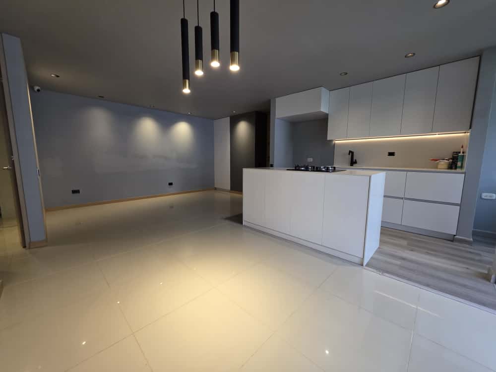 Apartamento en arriendo en El Poblado, Medellín · foto 2 de 17