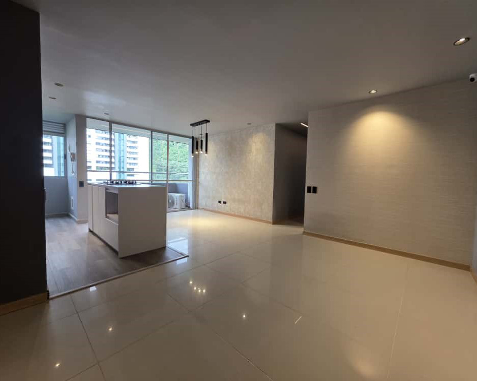 Apartamento en arriendo en El Poblado, Medellín · foto 4 de 17