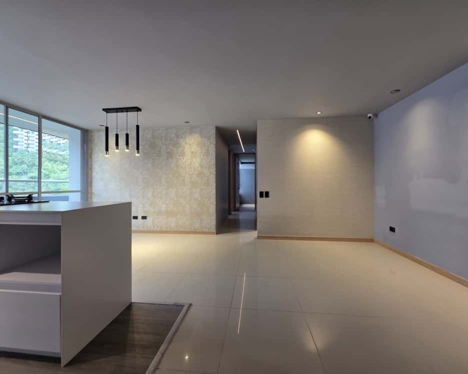 Apartamento en arriendo en El Poblado, Medellín · foto 3 de 17