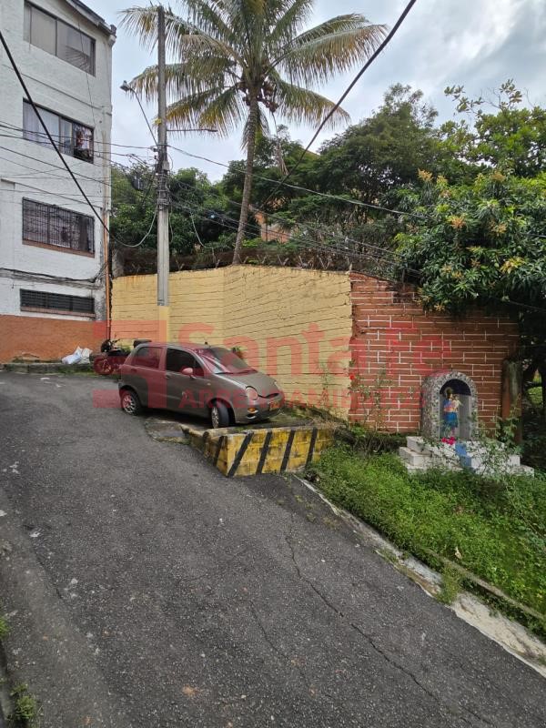 Apartaestudio for sale in Robledo, Medellín 4