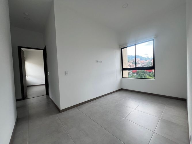 Apartamento de 3 alcobas en arriendo en Camino Verde, Envigado, 96 m² · foto 7 de 16