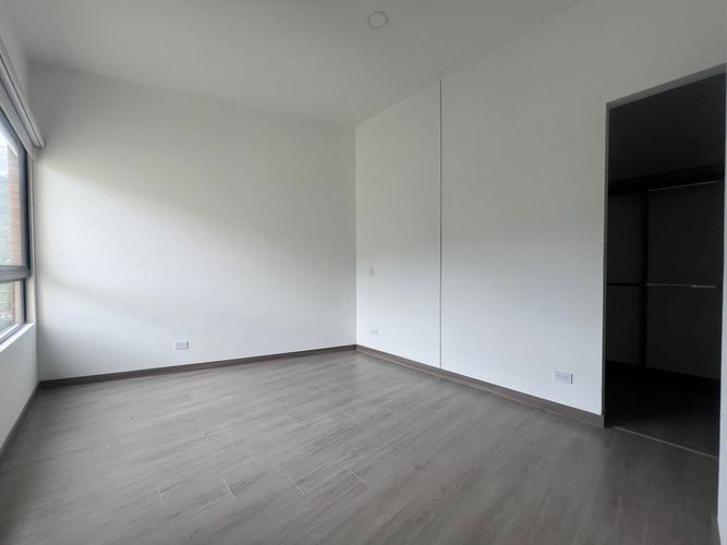 Apartamento de 3 alcobas en arriendo en Camino Verde, Envigado, 96 m² · foto 12 de 16