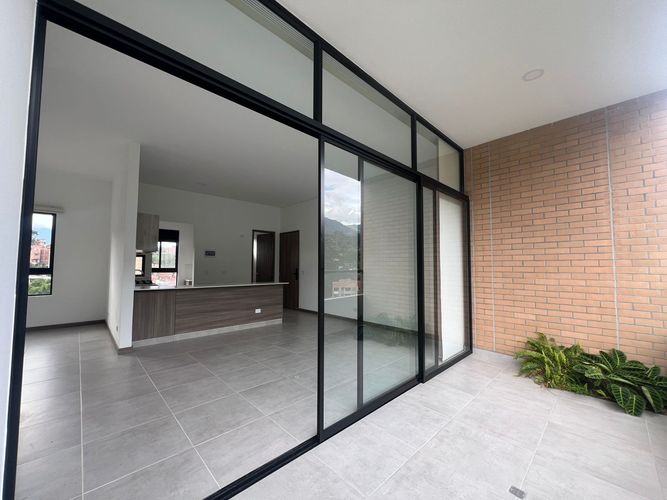 Apartamento de 3 alcobas en arriendo en Camino Verde, Envigado, 96 m² · foto 15 de 16