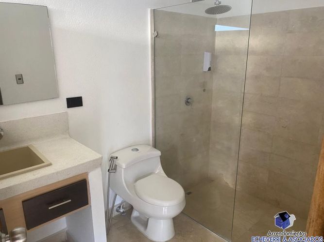 Casa de 6 alcobas en venta en Loma Del Escobero, Envigado · foto 7 de 16