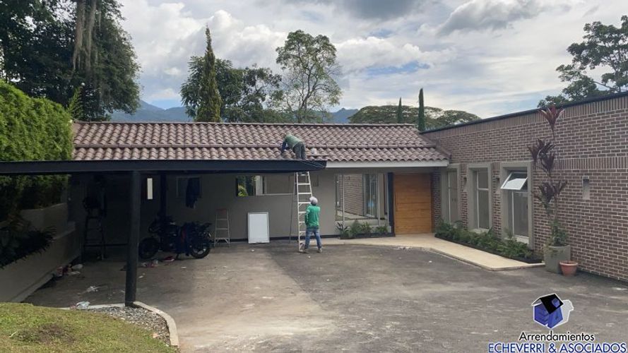 Casa de 6 alcobas en venta en Loma Del Escobero, Envigado · foto 13 de 16