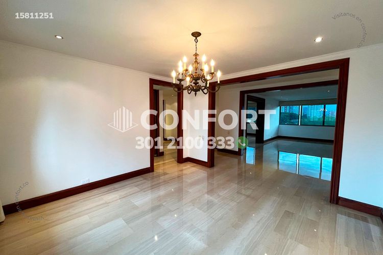 Apartamento de 3 alcobas en arriendo en Los Balsos, Medellín, 220 m² · foto 9 de 24