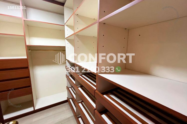 Apartamento de 3 alcobas en arriendo en Los Balsos, Medellín, 220 m² · foto 22 de 24