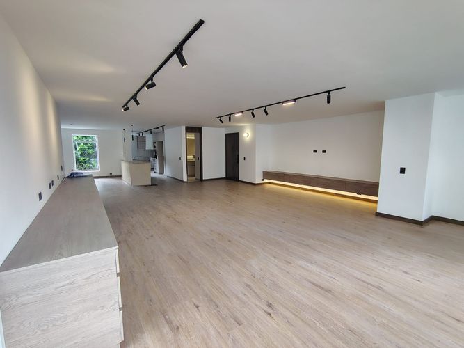 Apartamento de 3 alcobas en venta en El Poblado, Medellín, 205 m² · foto 5 de 19