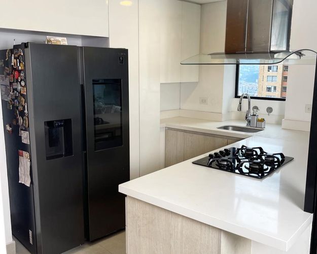 Apartamento de 3 alcobas en venta en La Pradera, Envigado, 148 m² · foto 4 de 15