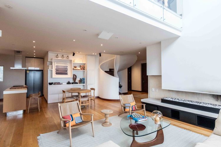 Apartamento de 2 alcobas en venta en Los Rosales, Bogotá, 209 m² · foto 6 de 23