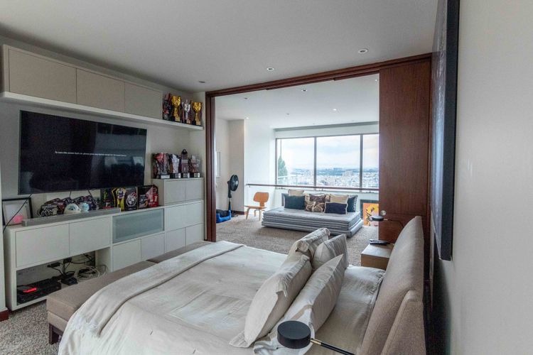 Apartamento de 2 alcobas en venta en Los Rosales, Bogotá, 209 m² · foto 15 de 23