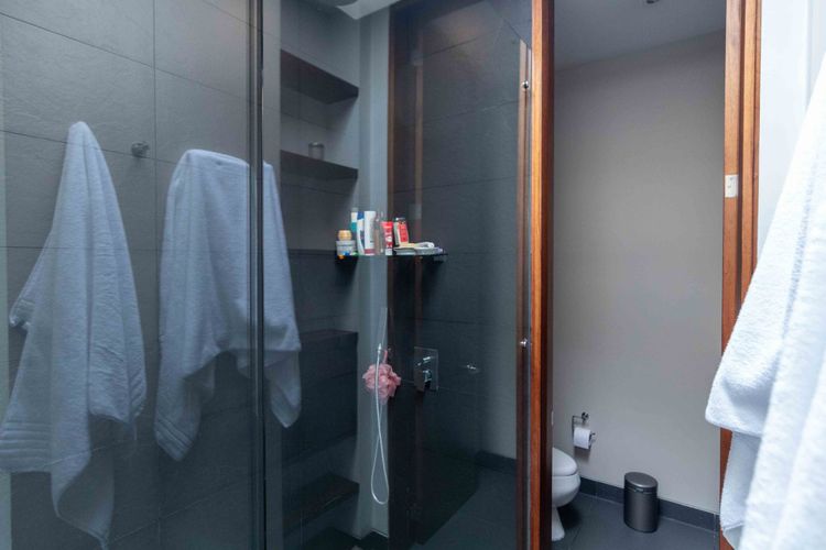 Apartamento de 2 alcobas en venta en Los Rosales, Bogotá, 209 m² · foto 18 de 23