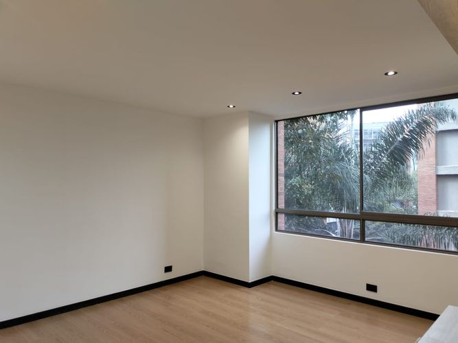 Apartamento de 2 alcobas en venta en El Poblado, Medellín, 101 m² · foto 7 de 15