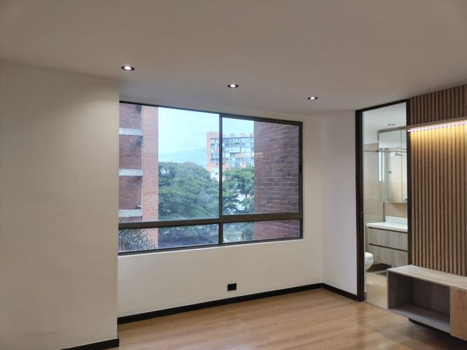 Apartamento de 2 alcobas en venta en El Poblado, Medellín, 101 m² · foto 8 de 15