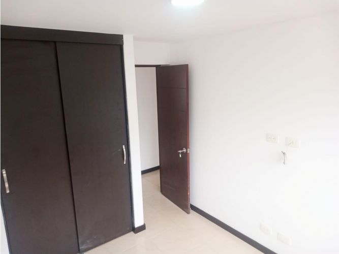 Apartamento de 4 alcobas en venta en Betania, Sabaneta, 150 m² · foto 7 de 24
