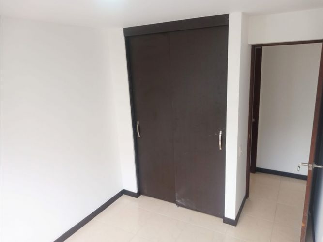 Apartamento de 4 alcobas en venta en Betania, Sabaneta, 150 m² · foto 10 de 24