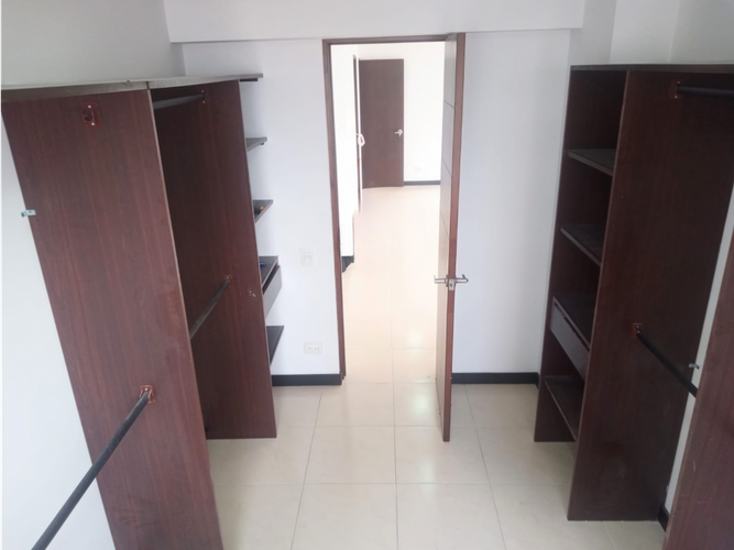 Apartamento de 4 alcobas en venta en Betania, Sabaneta, 150 m² · foto 13 de 24