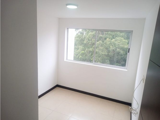 Apartamento de 4 alcobas en venta en Betania, Sabaneta, 150 m² · foto 16 de 24