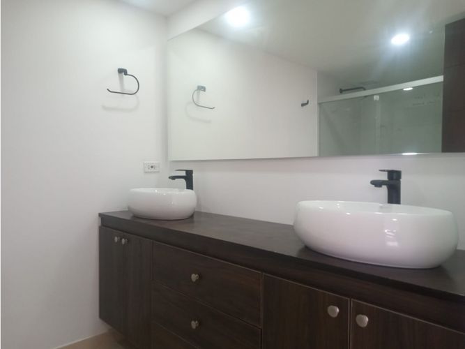 Apartamento de 4 alcobas en venta en Betania, Sabaneta, 150 m² · foto 17 de 24