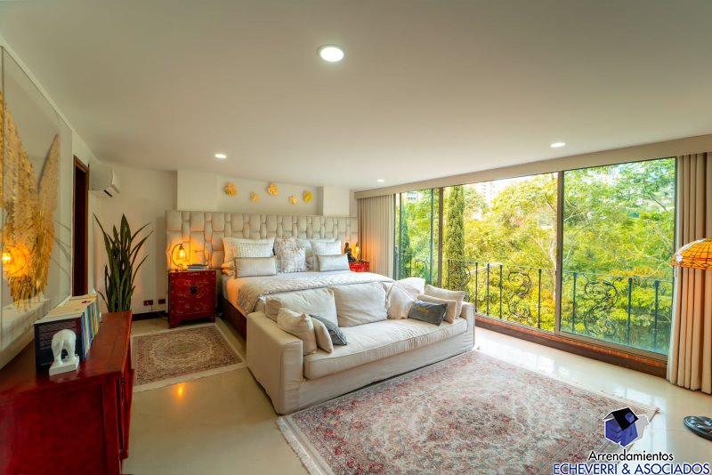 Casa de 4 alcobas en venta en Loma De La Doctora, Sabaneta, 320 m² · foto 9 de 12