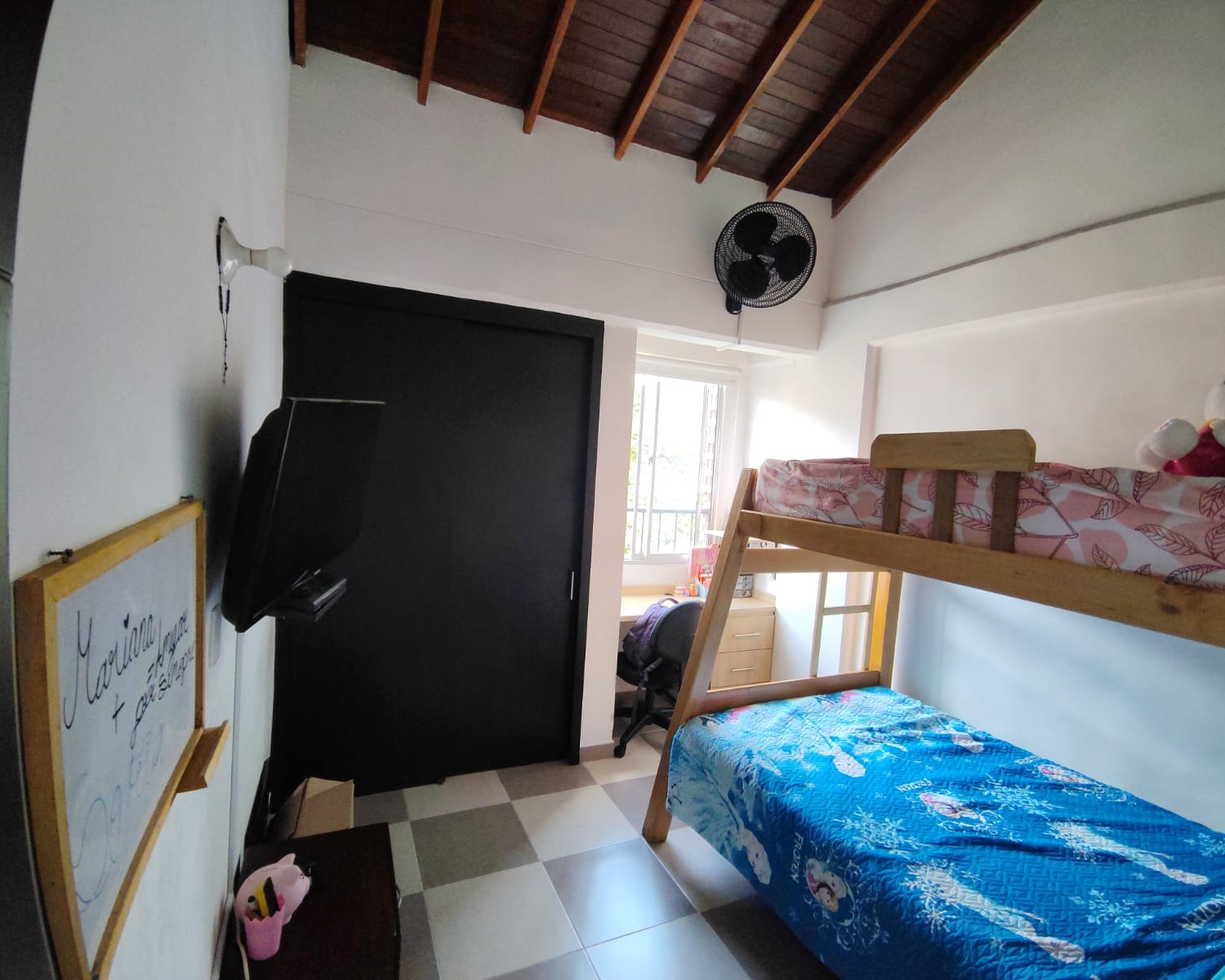 Apartamento en venta en Uribe Angel, Envigado · foto 12 de 14