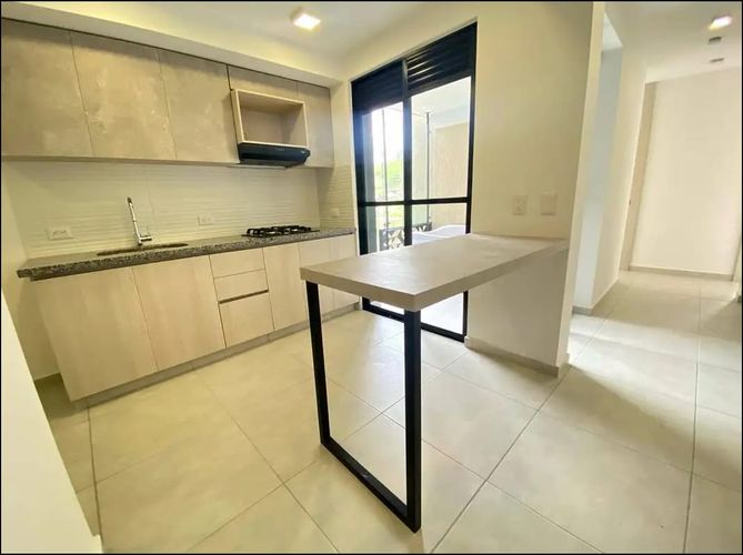 Apartamento de 2 alcobas en venta en Cerritos, Pereira, 68 m² · foto 4 de 11