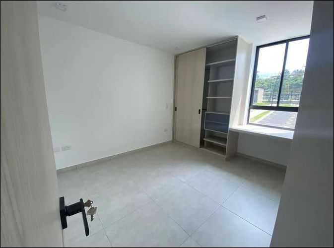 Apartamento de 2 alcobas en venta en Cerritos, Pereira, 68 m² · foto 8 de 11