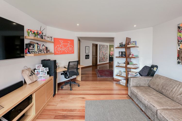 Apartamento de 3 alcobas en venta en Los Rosales, Bogotá, 177 m² · foto 9 de 21