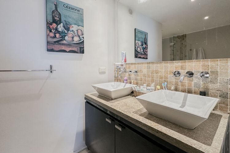 Apartamento de 3 alcobas en venta en Los Rosales, Bogotá, 177 m² · foto 12 de 21
