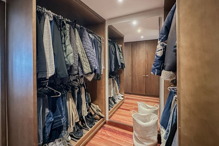 Apartamento de 3 alcobas en venta en Los Rosales, Bogotá, 177 m² · foto 14 de 21