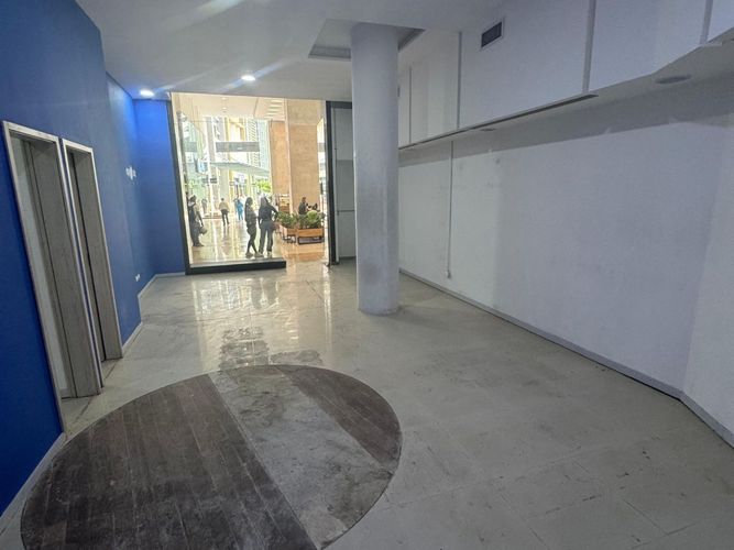 Local en arriendo en El Poblado, Medellín, 66 m² · foto 7 de 7