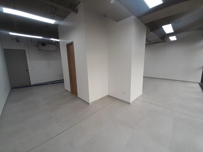 Oficina en arriendo en El Poblado, Medellín, 80 m² · foto 13 de 16