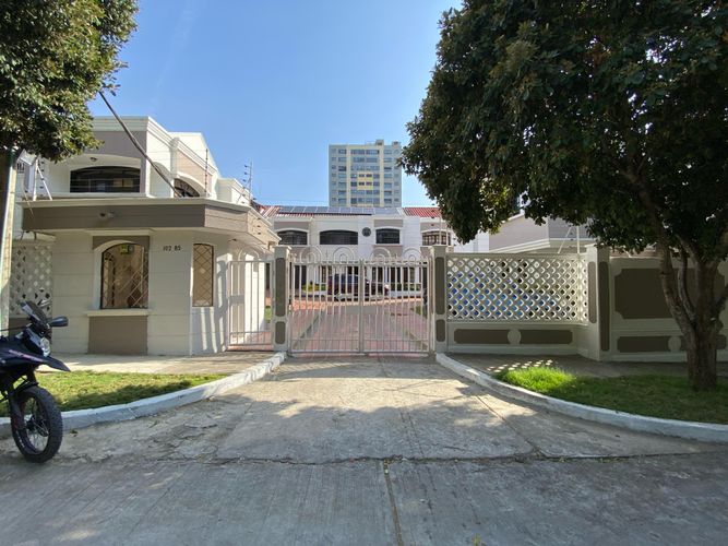 Casa de 4 alcobas en venta en Villa Santos, Barranquilla, 244 m² · foto 6 de 22