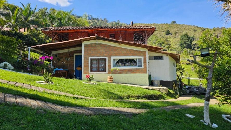Finca en venta en Machado, Copacabana, 480 m² · foto 8 de 24