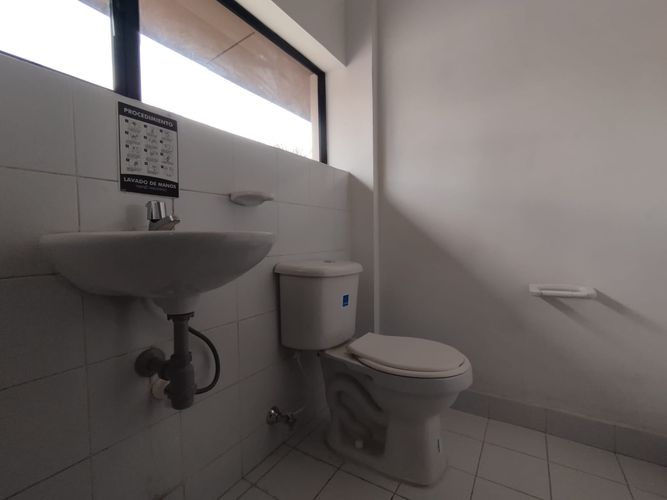 Oficina en arriendo en Villa Carlota, Medellín, 28 m² · foto 3 de 9