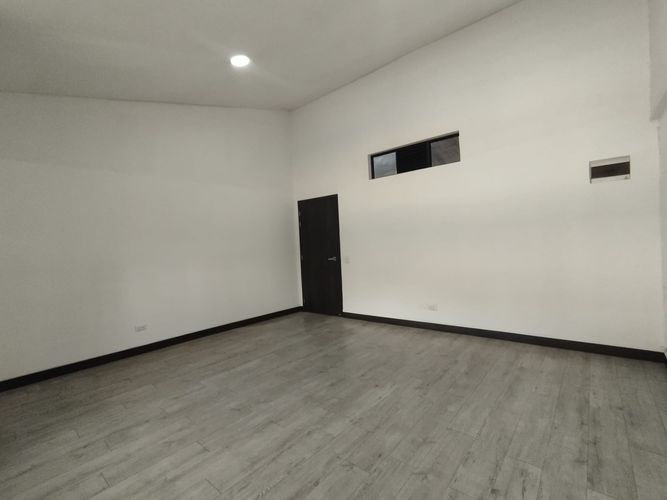 Oficina en arriendo en Villa Carlota, Medellín, 28 m² · foto 4 de 9