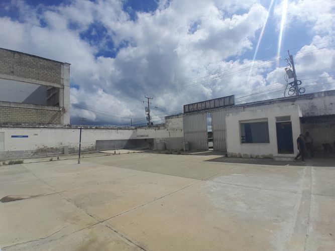 Bodega en arriendo en Modelo, Barranquilla · foto 3 de 15