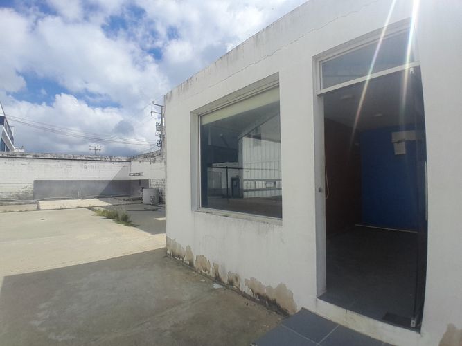 Bodega en arriendo en Modelo, Barranquilla · foto 4 de 15
