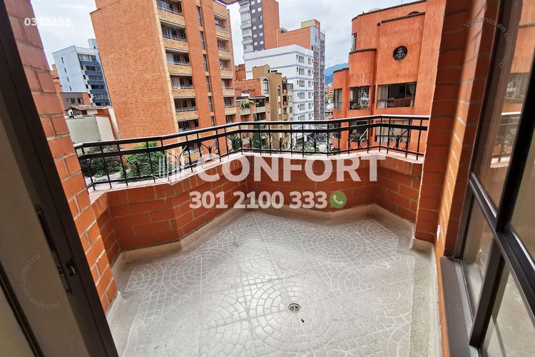 Apartamento de 3 alcobas en arriendo en Conquistadores, Medellín, 80 m² · foto 2 de 18